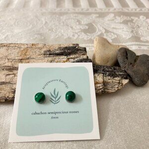8mm Cabochon Malachite Magnetic Earrings